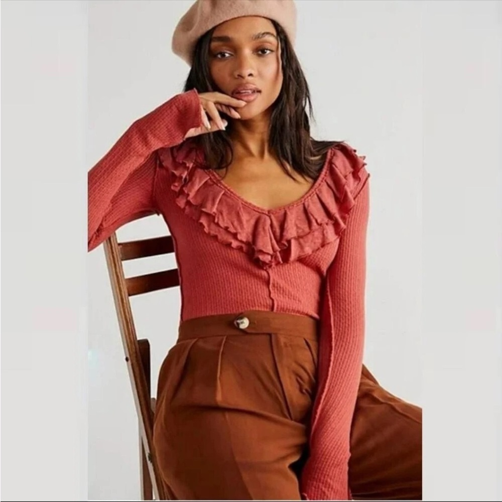 Free People Bennet Ruffles v Neck Slit Cuff Cute Long sleeve Thermal Top Small